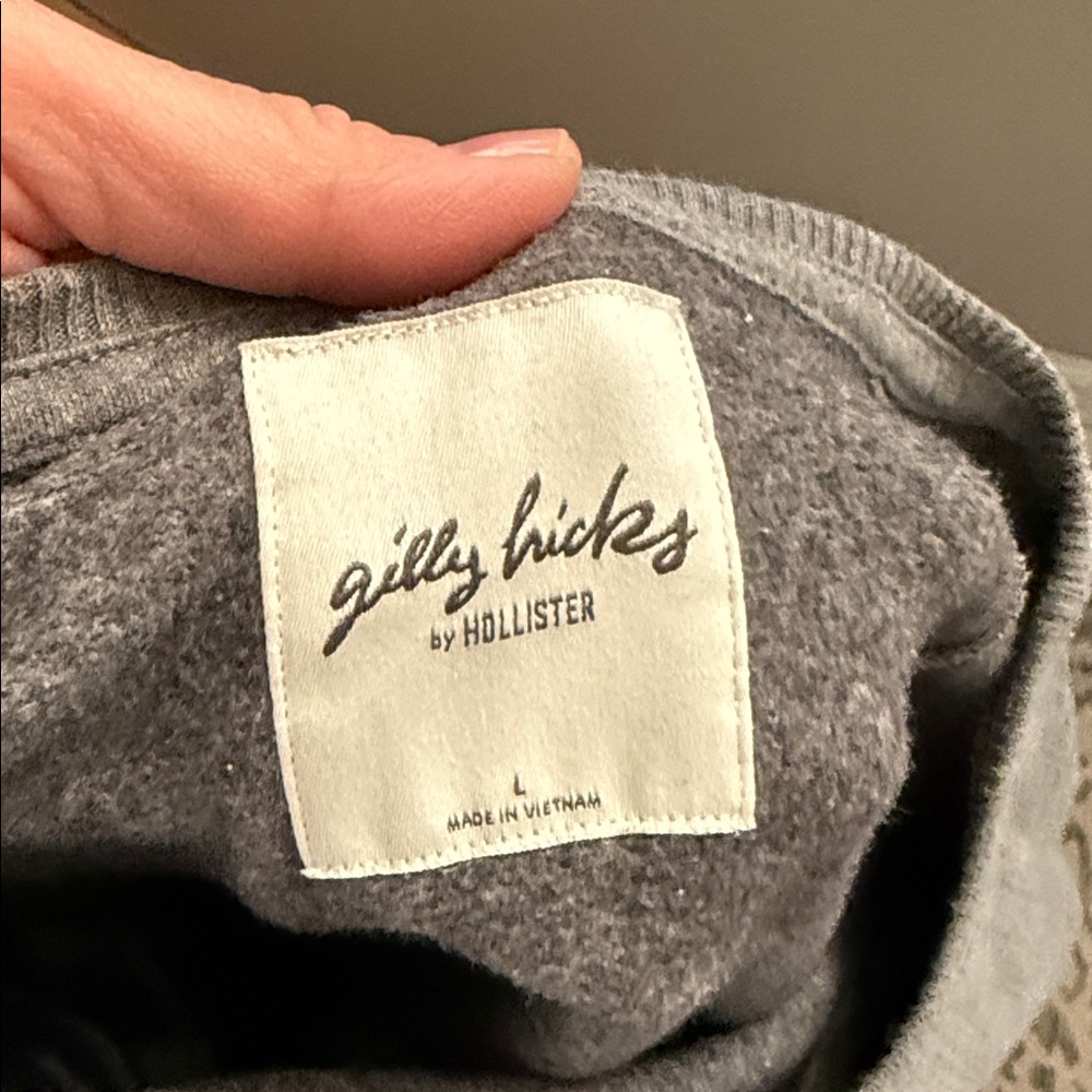 Gilly Hicks Gray and White Women's Crew Neck Sweater - Picture 6 of 7